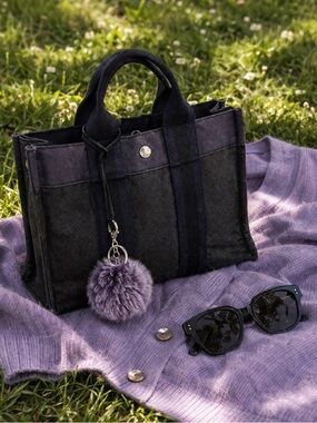 Hermès Fourre-Tout Canvas Tote – Classic Everyday Luxury